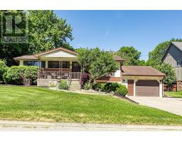 694 QUEEN STREET - 1