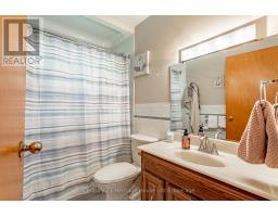 694 QUEEN STREET - 17