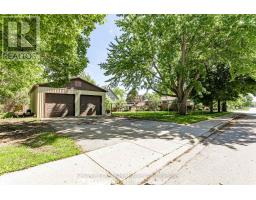 694 QUEEN STREET - 34