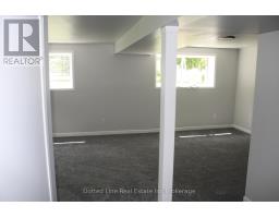 2831 LAKESHORE ROAD - 18