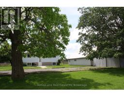 2831 LAKESHORE ROAD - 7