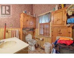 107 HURON STREET - 18