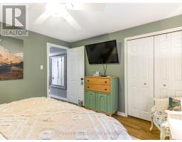 25 - 20 HURON STREET N - 26