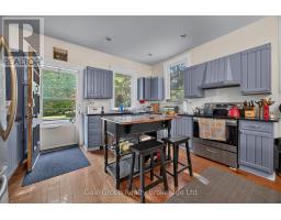 445 VINCENT STREET - 11