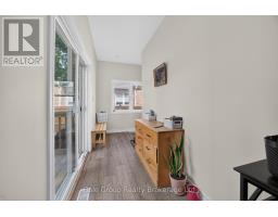 445 VINCENT STREET - 14