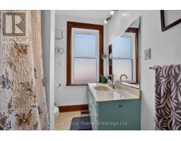 445 VINCENT STREET - 15
