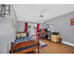 445 VINCENT STREET - 16