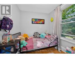 445 VINCENT STREET - 18