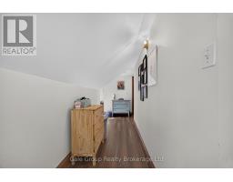 445 VINCENT STREET - 19