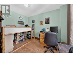 445 VINCENT STREET - 21