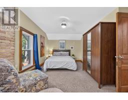 445 VINCENT STREET - 22