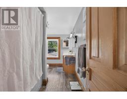 445 VINCENT STREET - 23