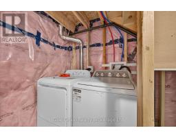 445 VINCENT STREET - 25