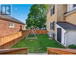 445 VINCENT STREET - 32