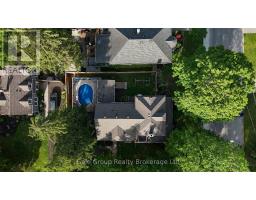 445 VINCENT STREET - 37