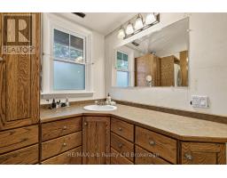 61 PARKWOOD DRIVE - 35