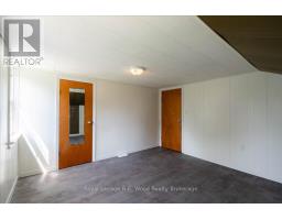 419 MAIN STREET W - 17