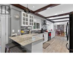 12 JUBILEE PLACE - 14