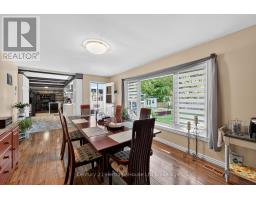 12 JUBILEE PLACE - 18