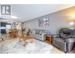 33 WILKINS CRESCENT - 12