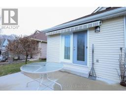 33 WILKINS CRESCENT - 31