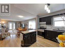 33 WILKINS CRESCENT - 5