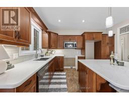 927 RIDGEWOOD DRIVE W - 12