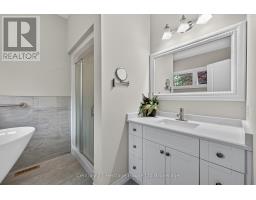 927 RIDGEWOOD DRIVE W - 24