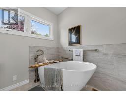 927 RIDGEWOOD DRIVE W - 25