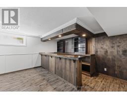 927 RIDGEWOOD DRIVE W - 33