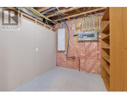 927 RIDGEWOOD DRIVE W - 36