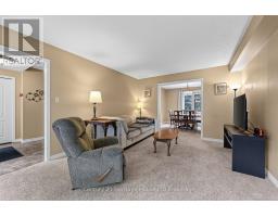 27 SIOUX CRESCENT - 14