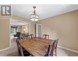 27 SIOUX CRESCENT - 17