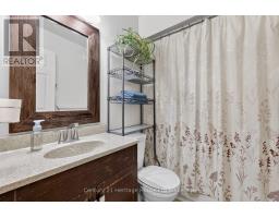 27 SIOUX CRESCENT - 30