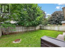 27 SIOUX CRESCENT - 41