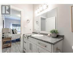 538 LAMPMAN PLACE - 16