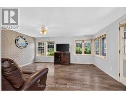 19 - 592968 OXFORD ROAD 13 S - 10