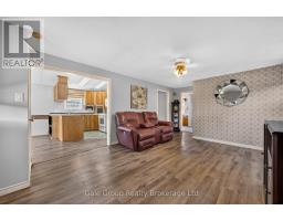 19 - 592968 OXFORD ROAD 13 S - 21
