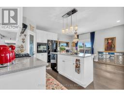 18 CROCUS AVENUE - 14