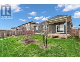 18 CROCUS AVENUE - 32