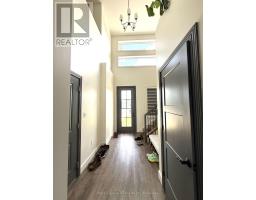 75 TRAILVIEW DRIVE - 2