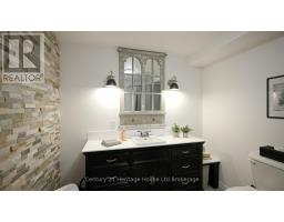 528 BALDWIN CRESCENT - 33