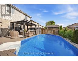 507 HUMMINGBIRD CRESCENT - 23