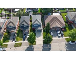 507 HUMMINGBIRD CRESCENT - 36