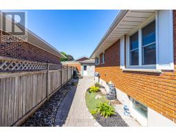 153 SPRINGBANK AVENUE N - 7