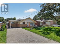 138 LYNDALE CRESCENT - 11