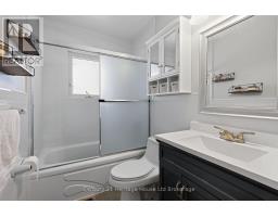 138 LYNDALE CRESCENT - 22