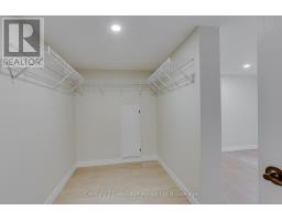 98 MAUD STREET - 34