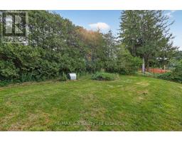 19 SPRUCE ROAD - 9
