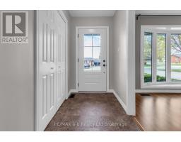 21 PEGGY AVENUE - 21